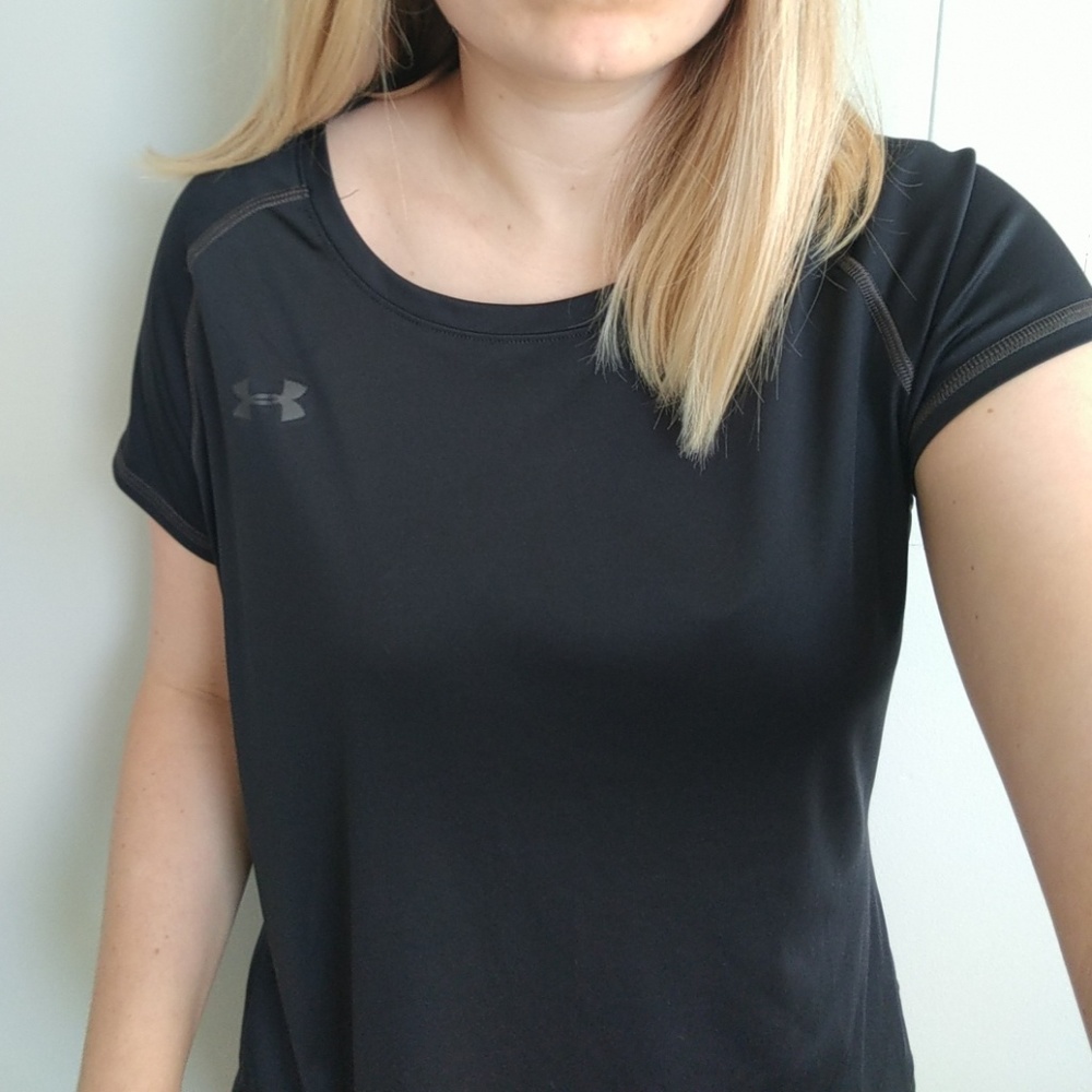 Under Armour Black Athletic TShirt Sz XL